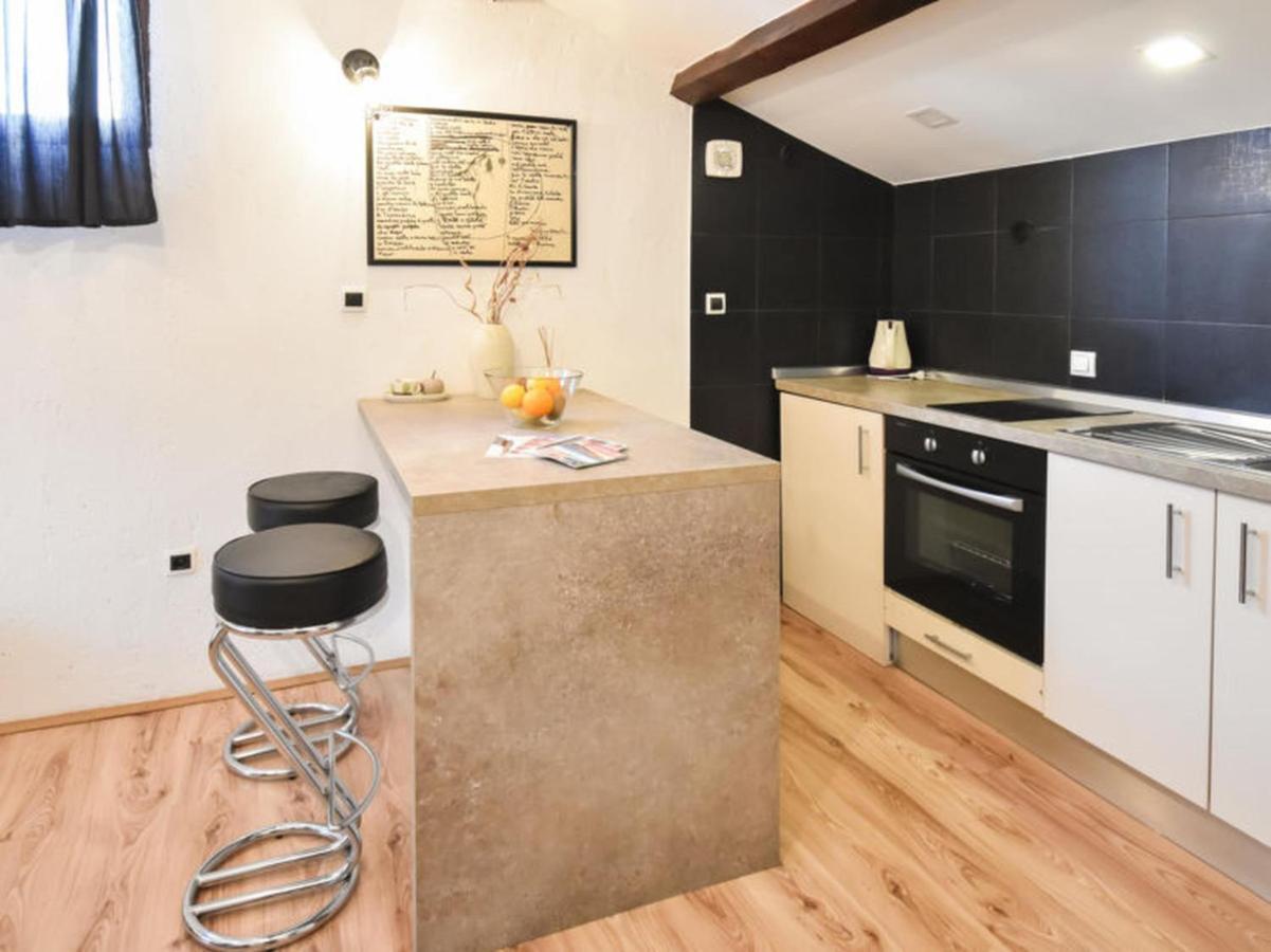 Studios Barre With Jacuzzi Rovinj Exterior foto